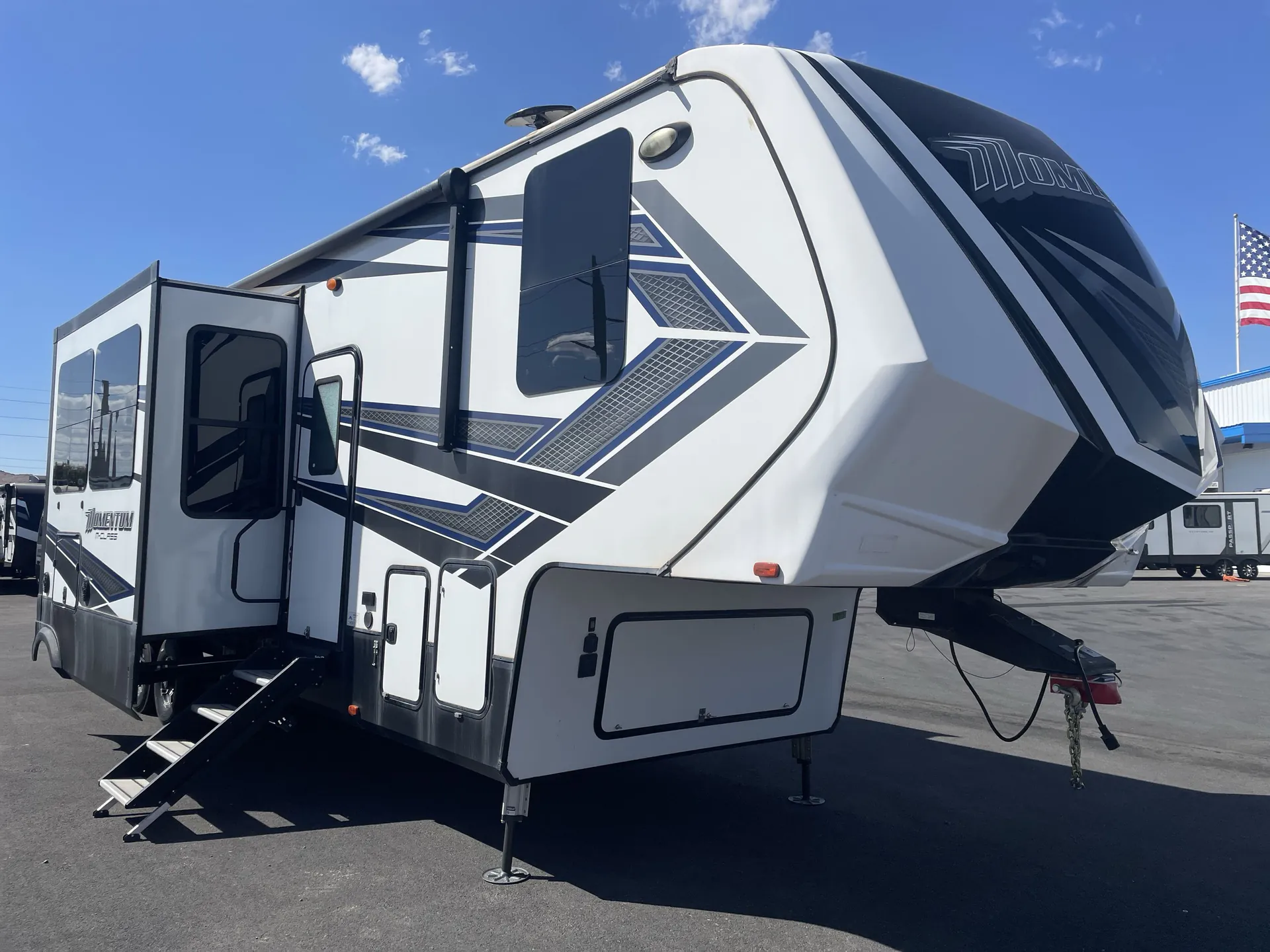 2019 Grand Design Momentum 349M - Photo 2