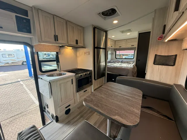 2023 Forest River Sunseeker 2150S LE — Photo 7