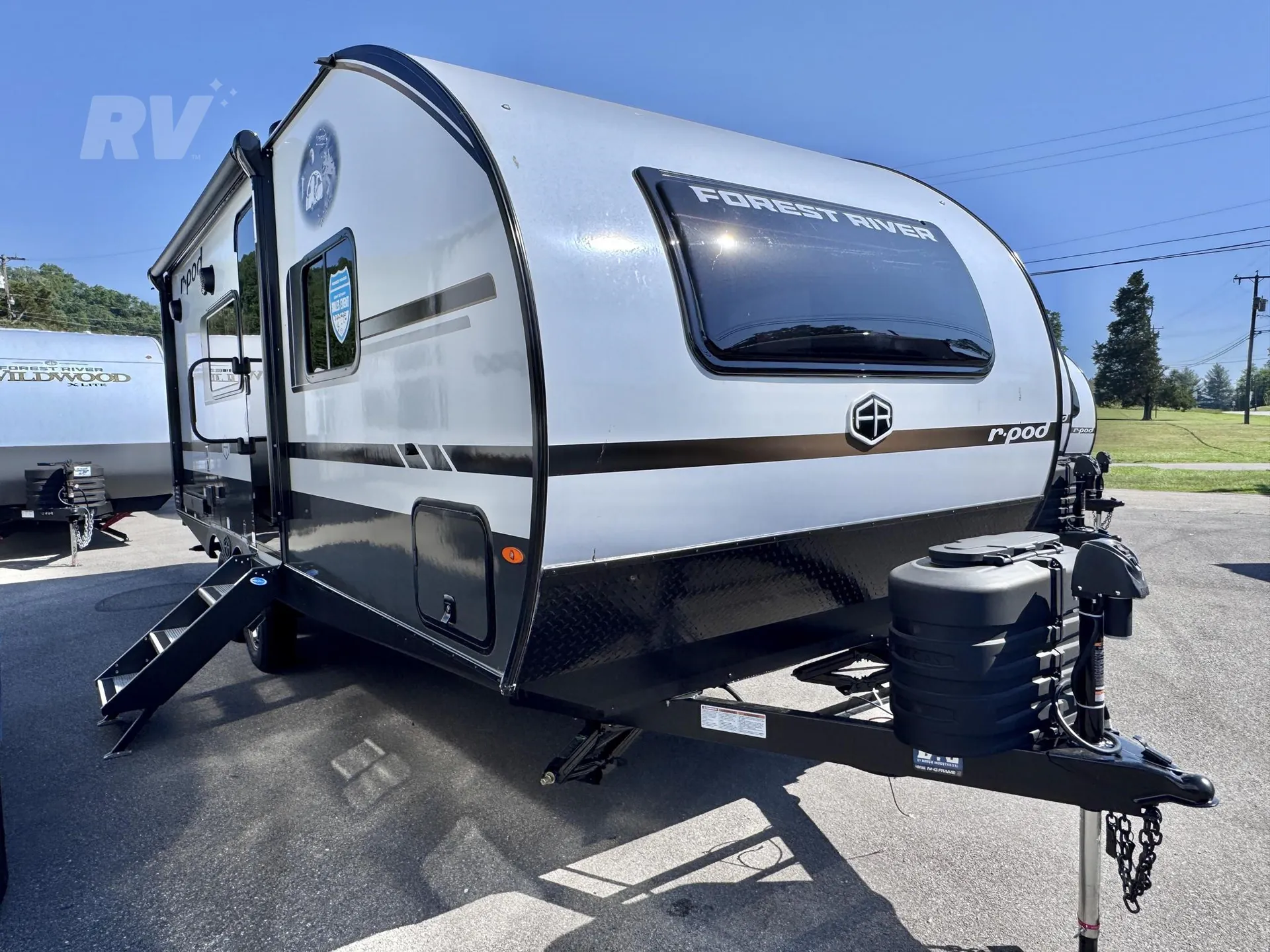 2026 FOREST RIVER R-POD 207 - Photo 2