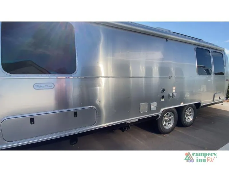 2026 Airstream Flying Cloud 27FB - Photo 4