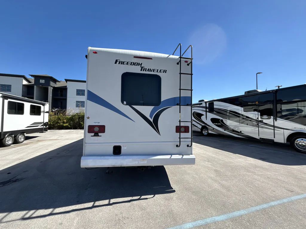 2023 Thor Motor Coach Freedom Traveler A29, Photos photo 7