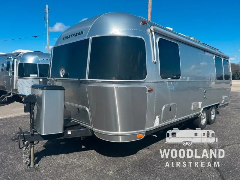 2025 Airstream Globetrotter 25FB - Photo 4
