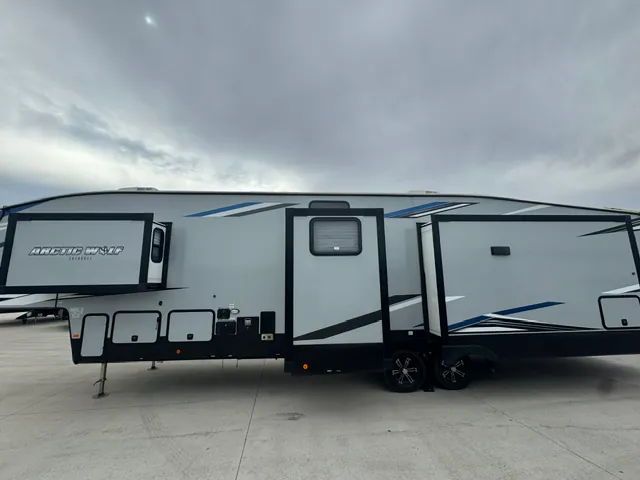 2022 Forest River Cherokee Arctic Wolf 3880 SUITE, Photos photo 6