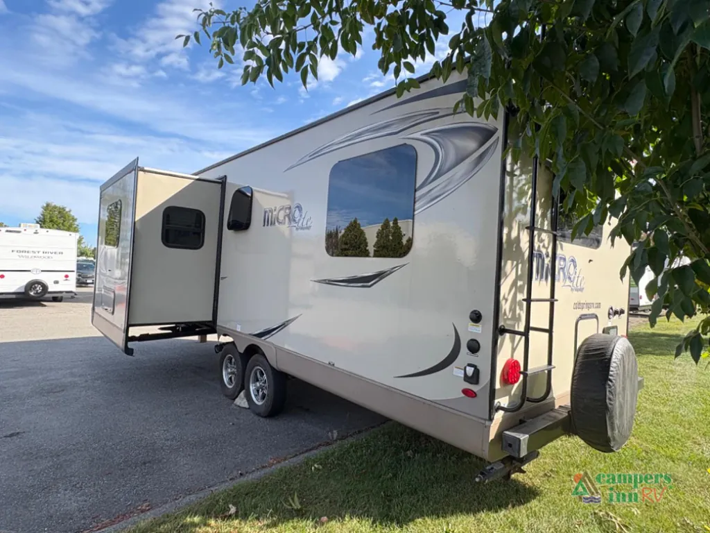 2018 Forest River Flagstaff Micro Lite 25FKS, Photos photo 4