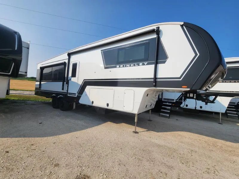 2025 Brinkley Model Z 3300 - Photo 2