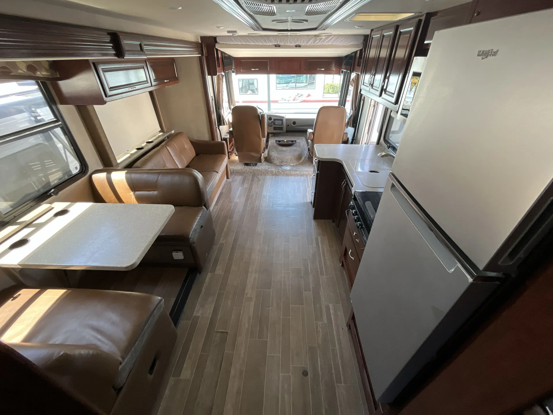 2018 Fleetwood Flair LXE 31B — living area main