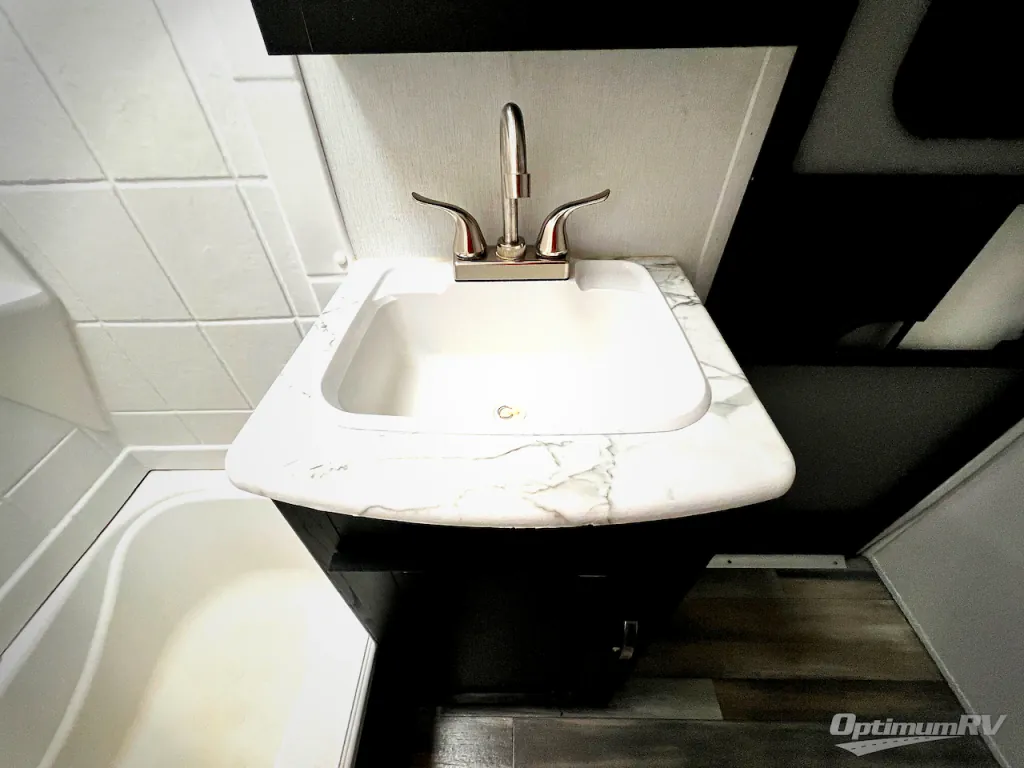 2022 Coachmen Freedom Express Select 31SE, Photos photo 17