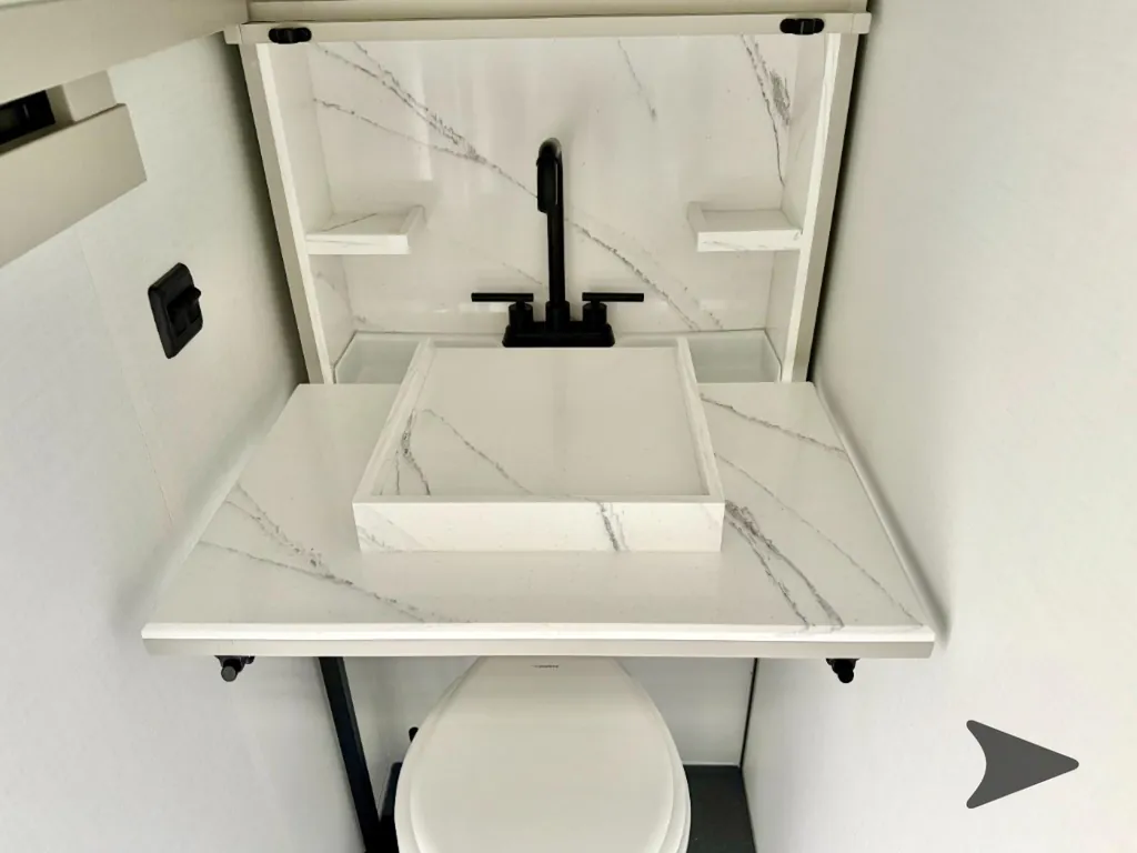 2026 Brinkley Model G 4100, Photos photo 100