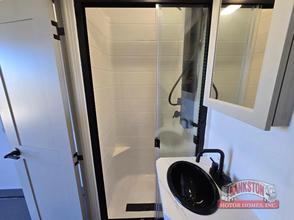 2026 Brinkley Model G 3970, Photos photo 28