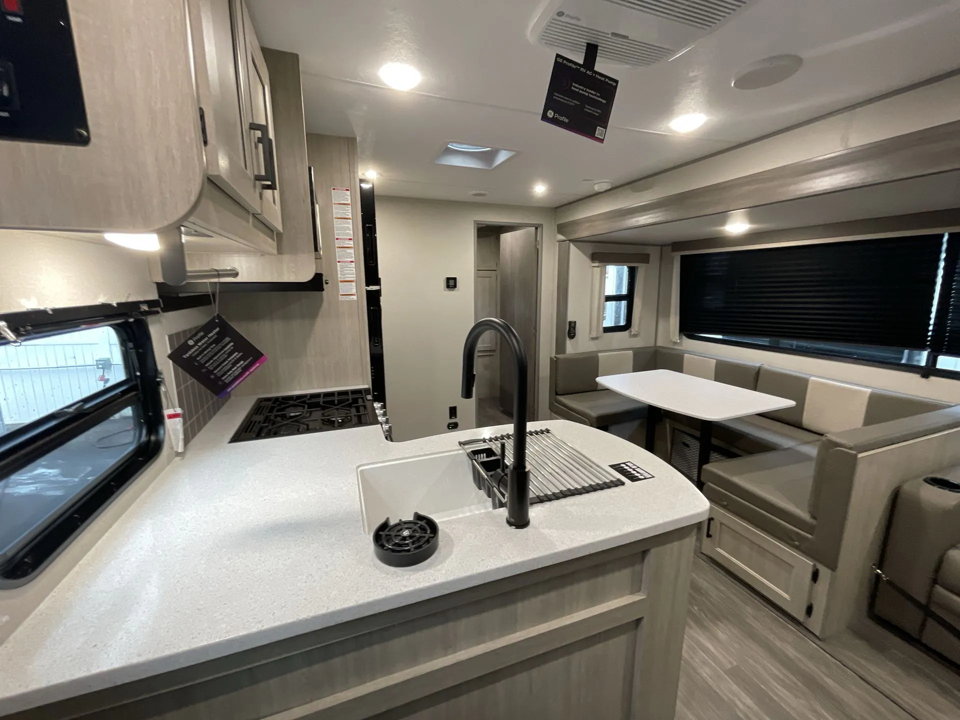 2026 Forest River Aurora 29TQS — Photo 7