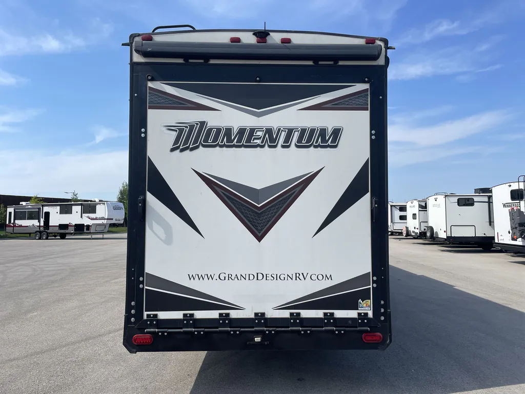 2019 Grand Design Momentum 399TH, Photos photo 7