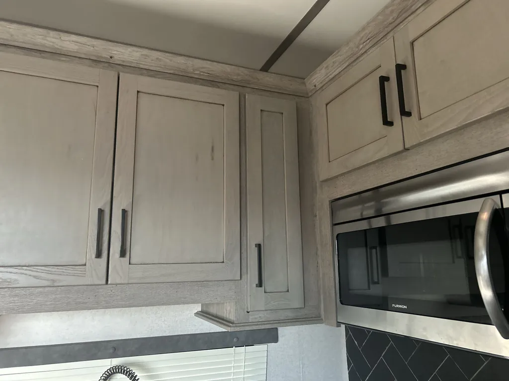 2020 Keystone Raptor 423, Photos photo 11