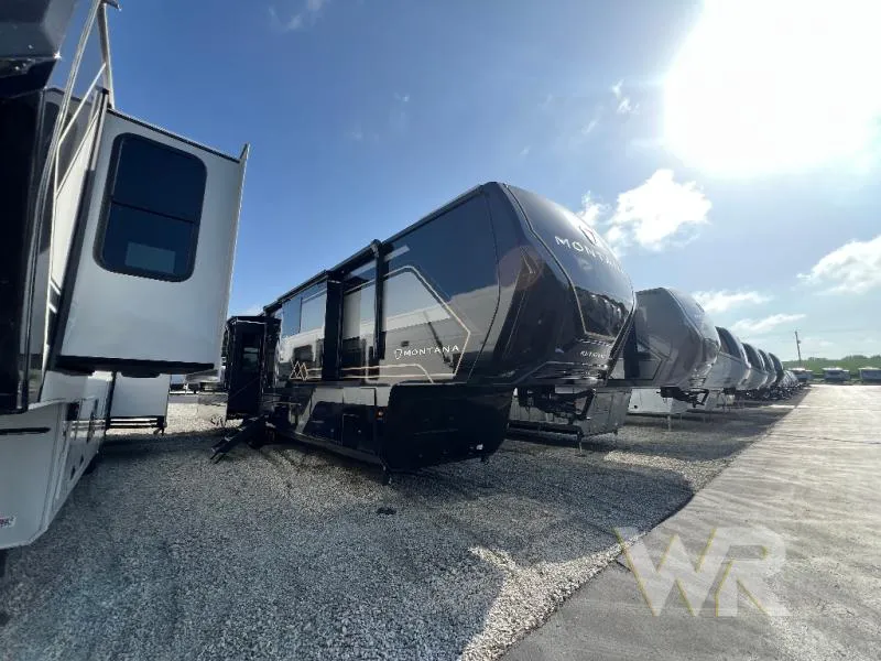 2026 Keystone RV Montana 3900RK - Photo 2