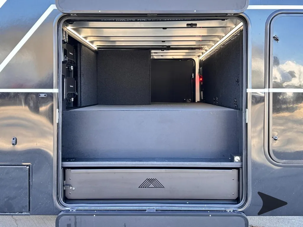2026 Brinkley Model G 3520, Photos photo 21