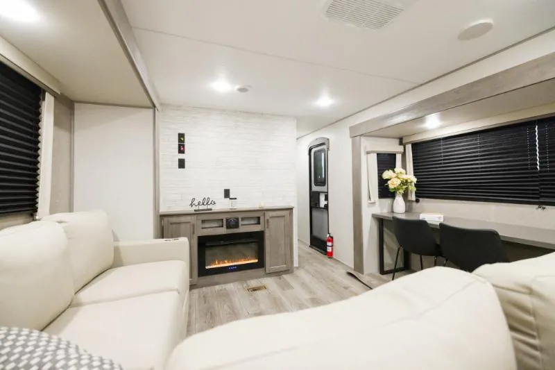 2026 Coachmen Catalina Legacy Edition 323MAZE, Photos photo 7