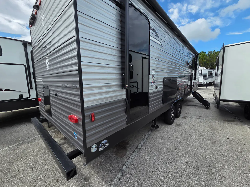 2026 Coachmen Catalina Legacy Edition 273DBHCK, Photos photo 6
