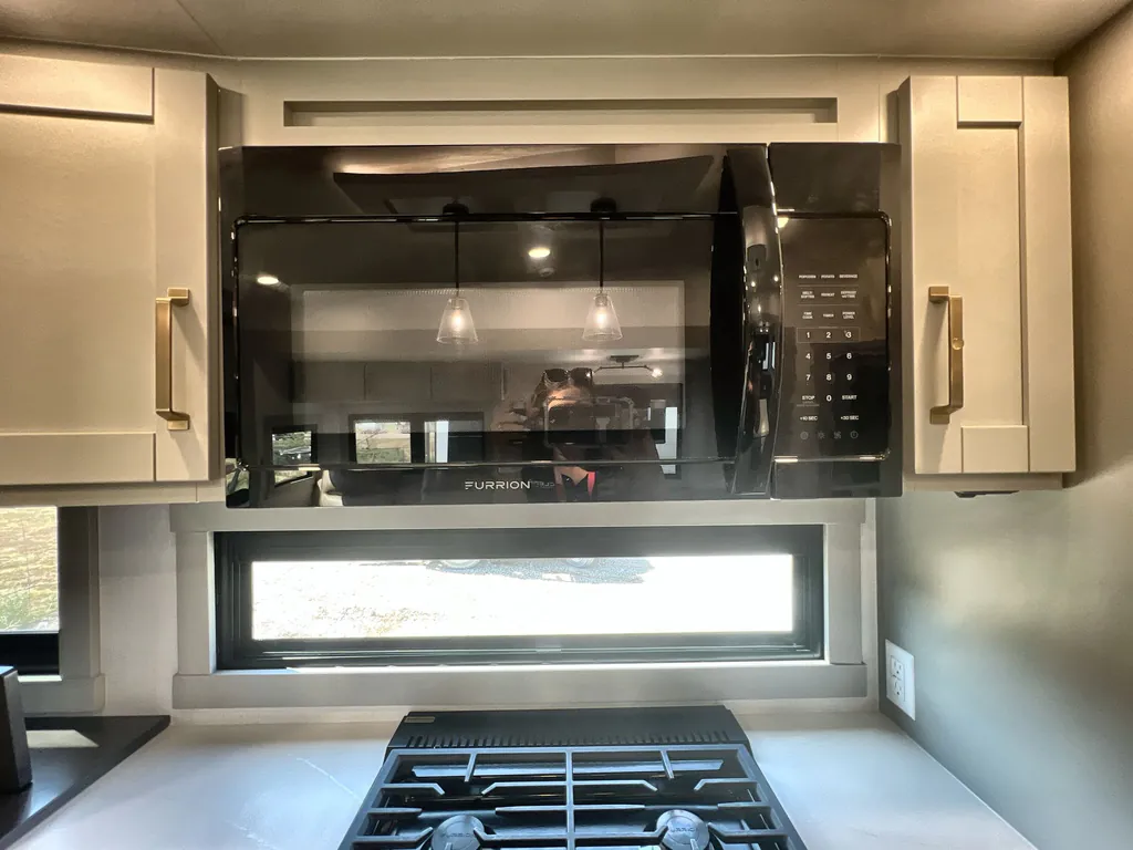 2025 Brinkley Model Z 3610, Photos photo 17