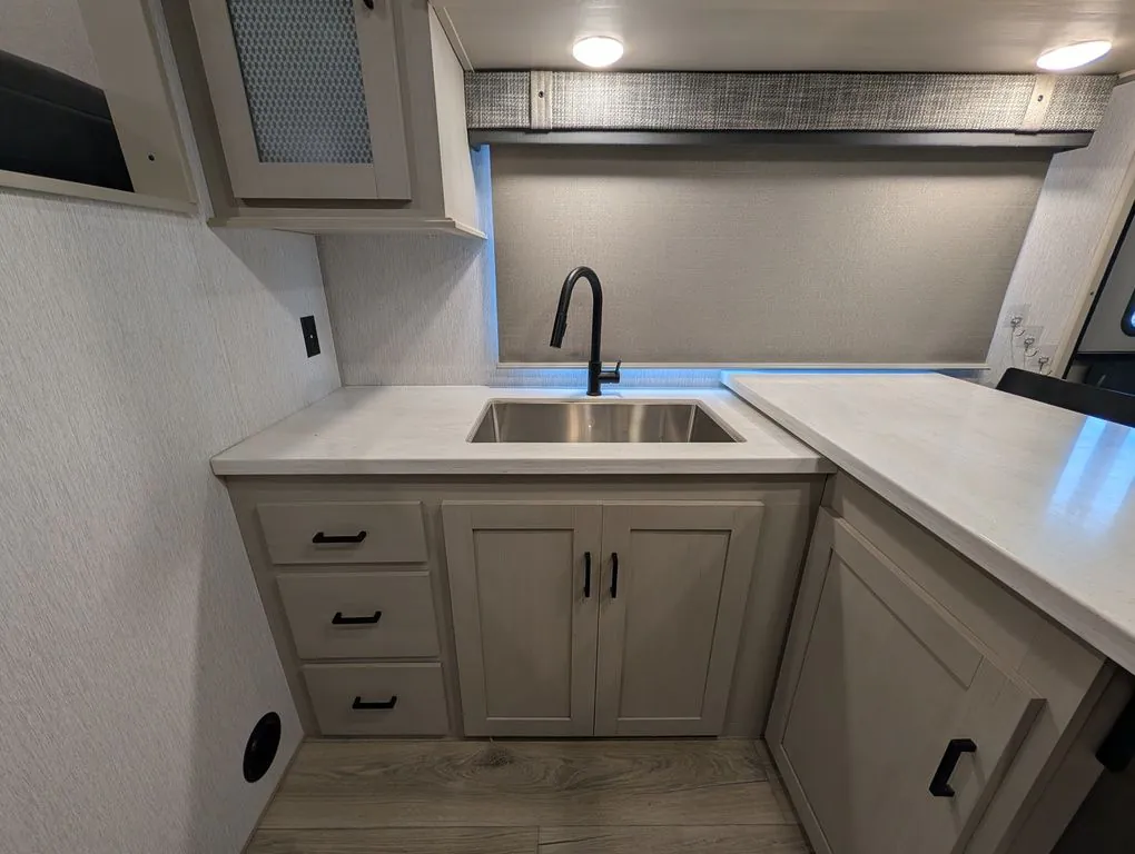 2023 Forest River Wildwood Heritage Glen Elite 36FL, Photos photo 22