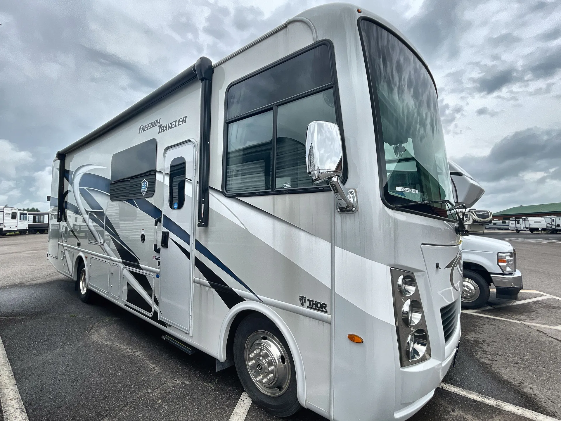 2023 Thor Motor Coach Freedom Traveler A29 - Photo 2
