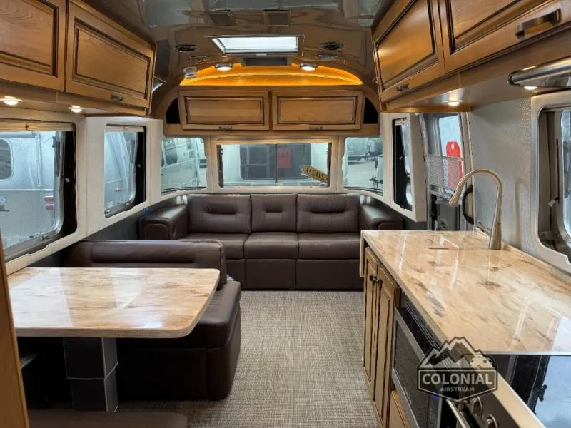 2020 Airstream Classic 30RB - Photo 3