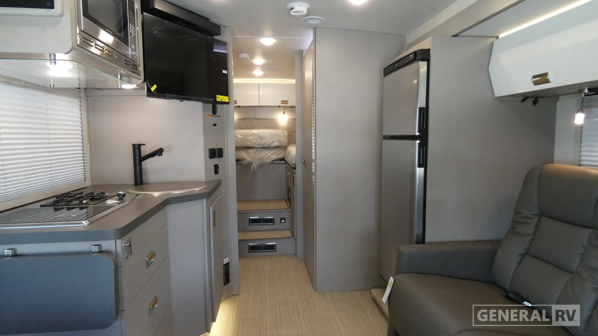 2027 Winnebago View 24R - Photo 3