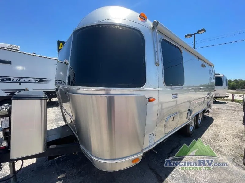 2023 Airstream International 23FB - Photo 4