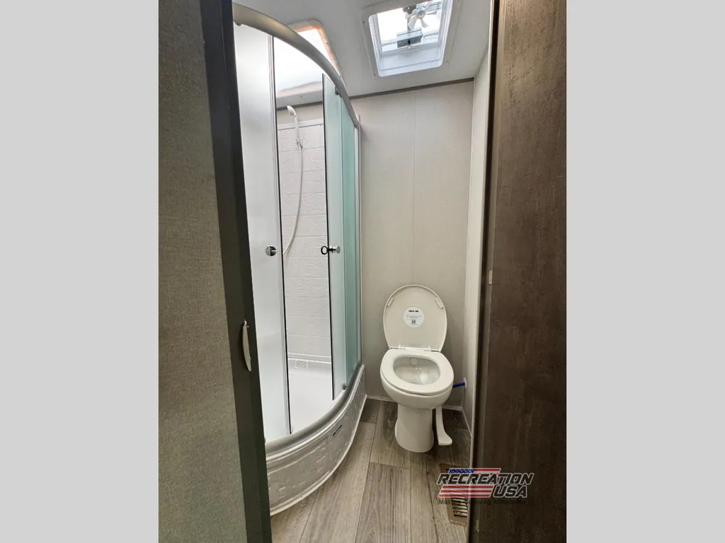 2026 Coachmen Catalina Legacy Edition 243RBS, Photos photo 25