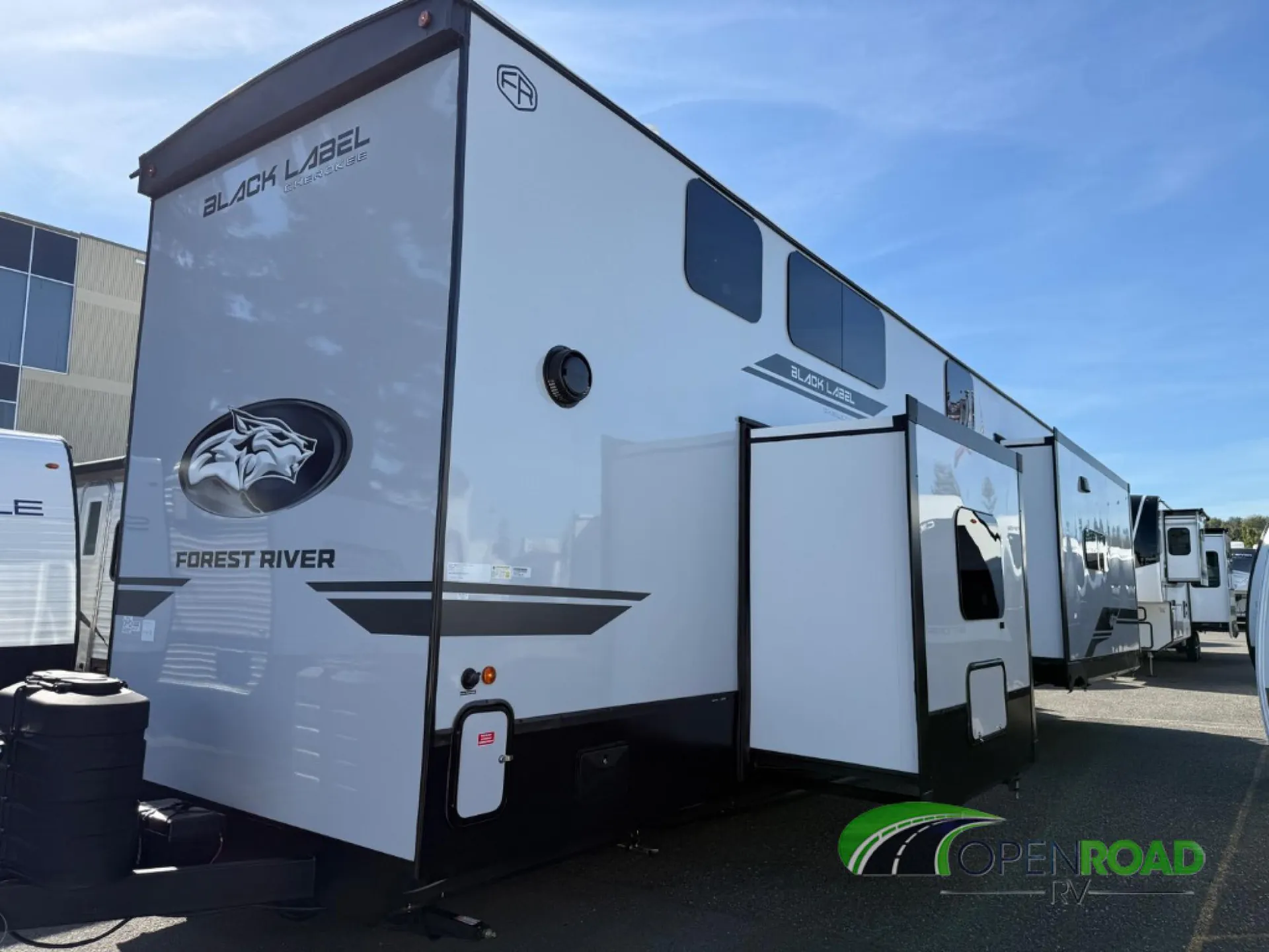 2027 Forest River Cherokee Timberwolf 39JM - Photo 3