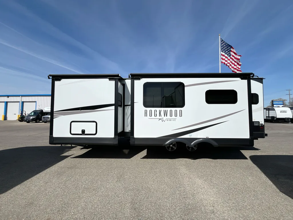 2023 Forest River Rockwood Ultra Lite 2614BS, Photos photo 6