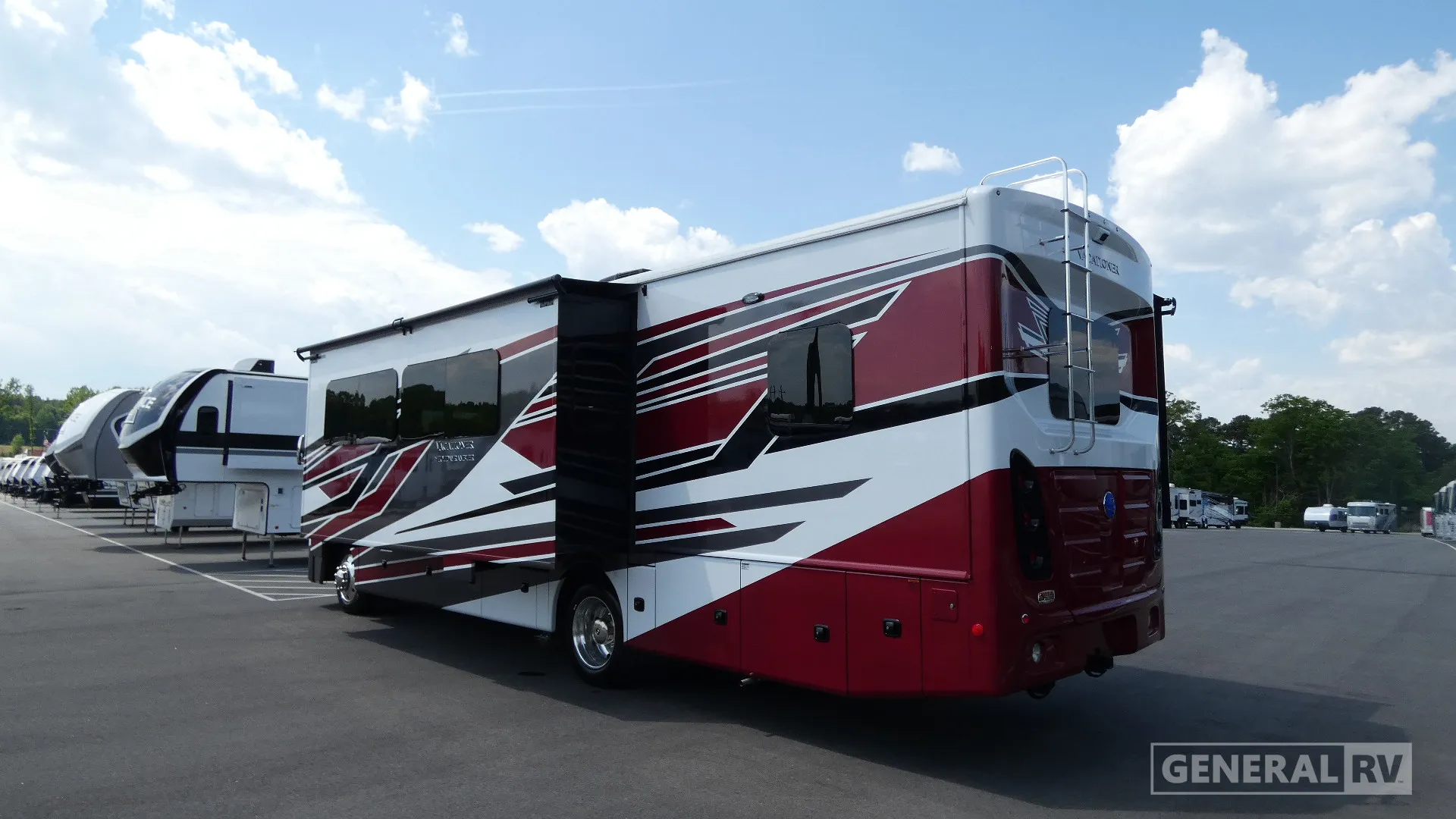 2026 Holiday Rambler Vacationer 33C - Photo 4