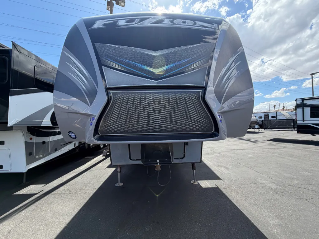 2016 Keystone Fuzion 385 - Photo 2