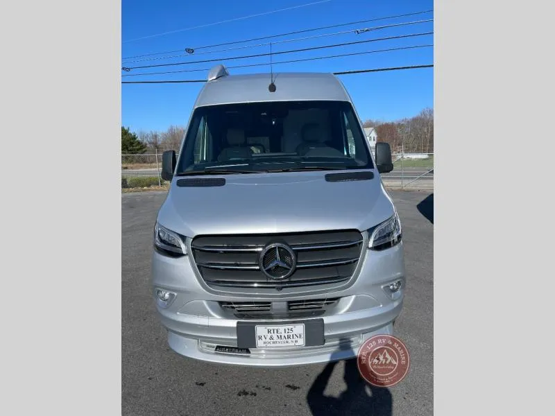 2024 Airstream Interstate 19 19 4X4 - Photo 4