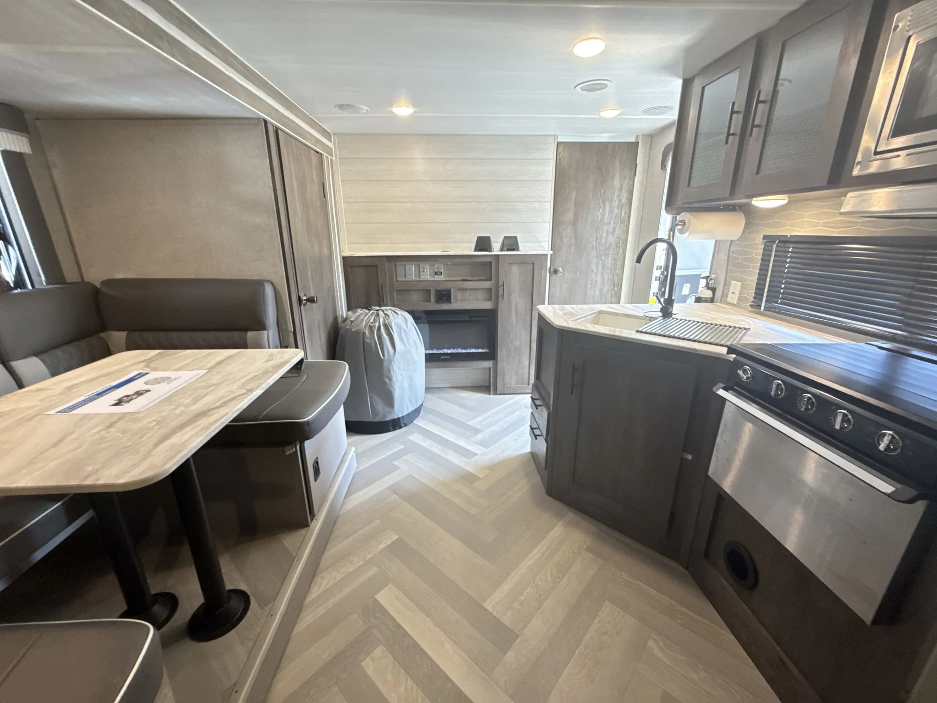 2021 Forest River Wildwood X-Lite 240BHXL — living area main