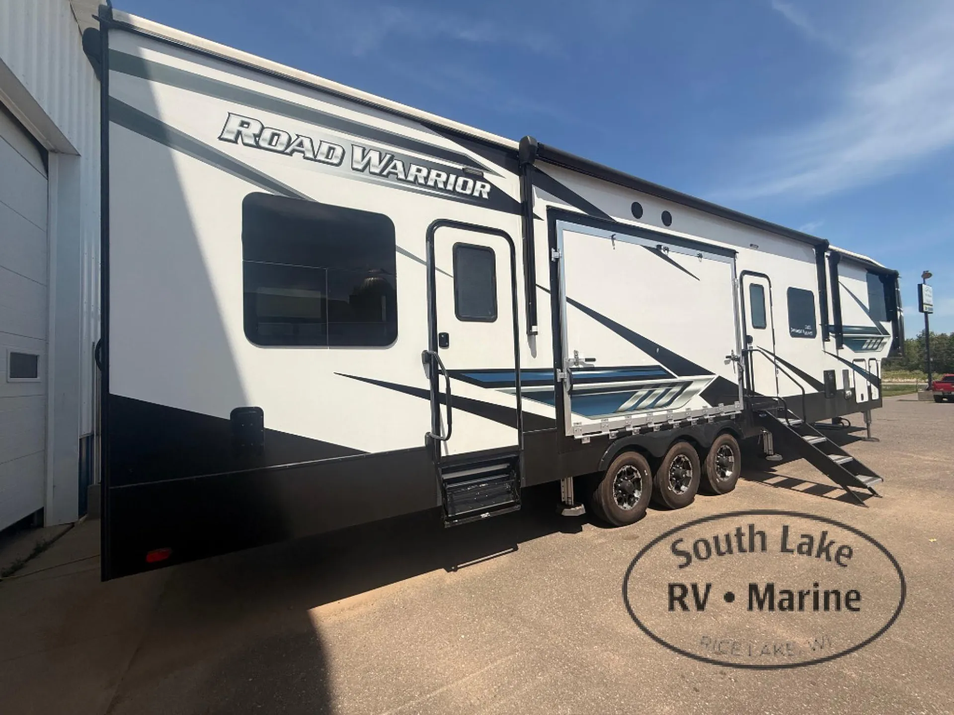 2022 Heartland Road Warrior 4275