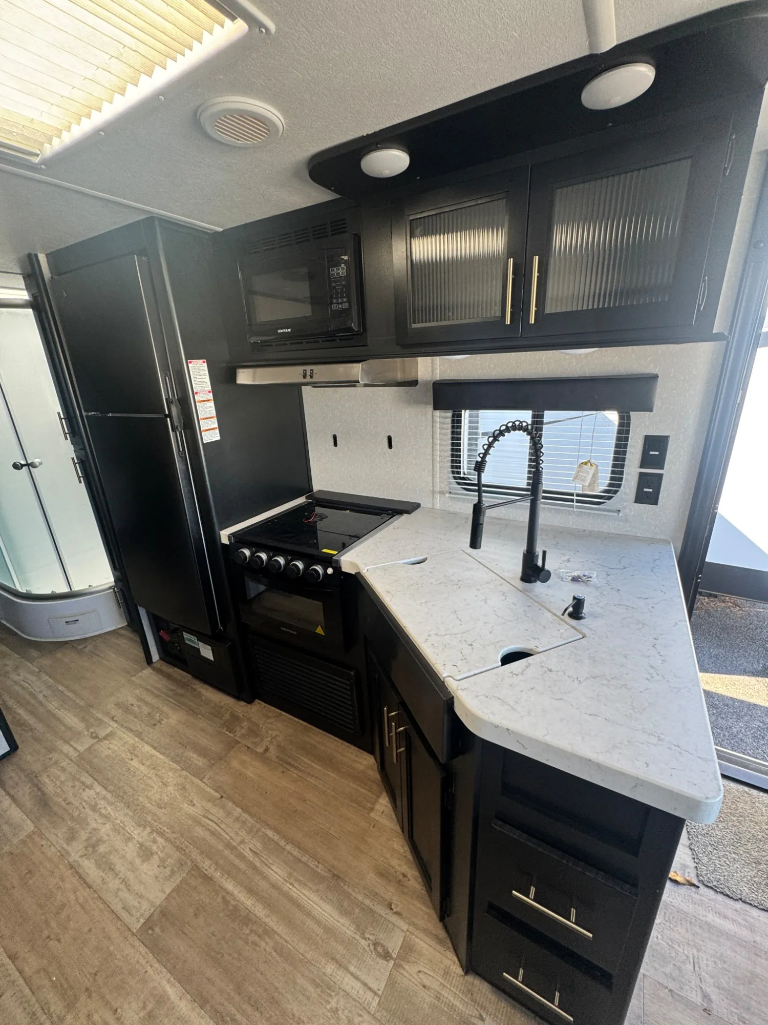 2021 Forest River Cherokee Grey Wolf 23MK — Photo 7