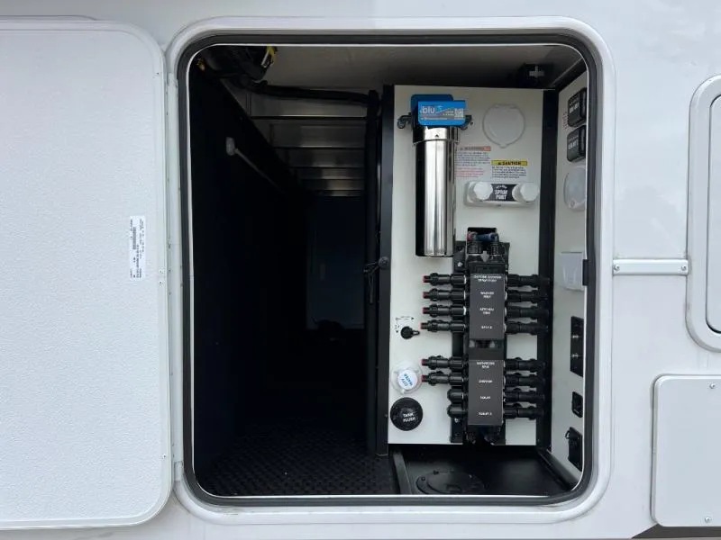 2026 Alliance RV Paradigm 385FL - Photo 4