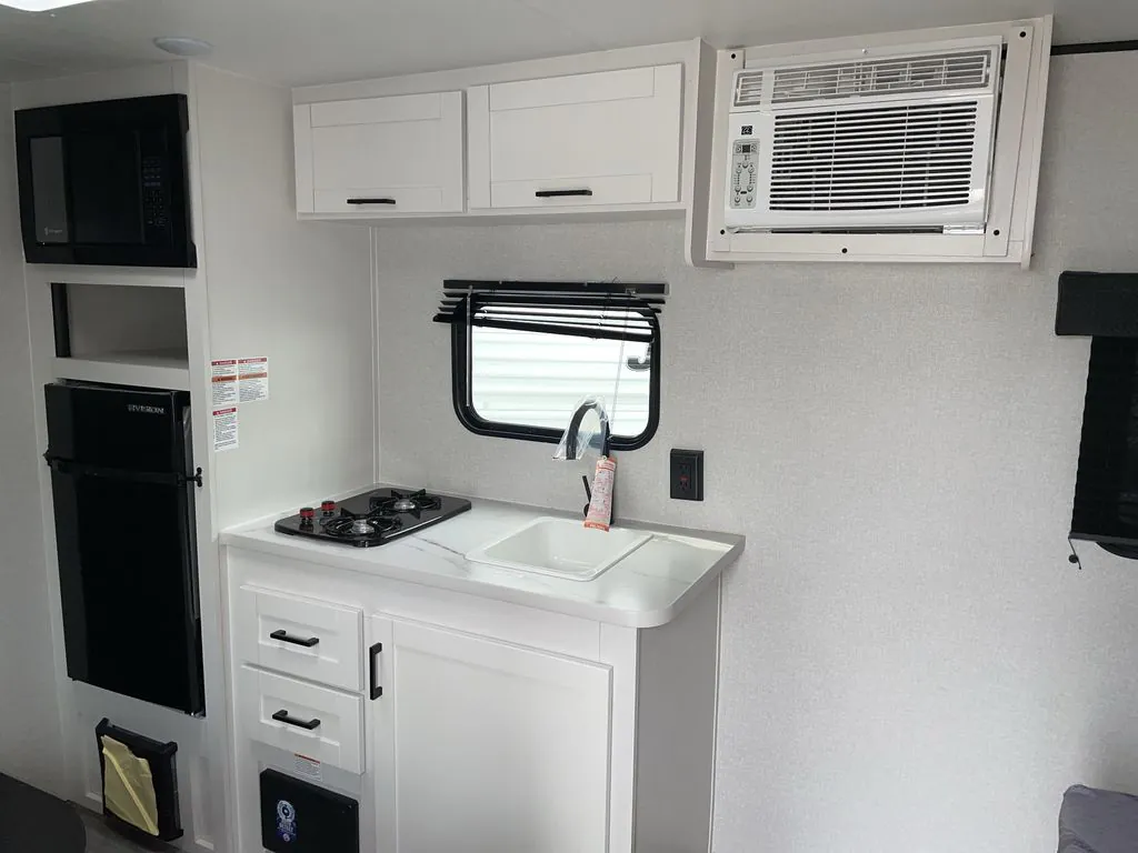 2026 Jayco Jay Flight SLX 170FQW - Photo 4