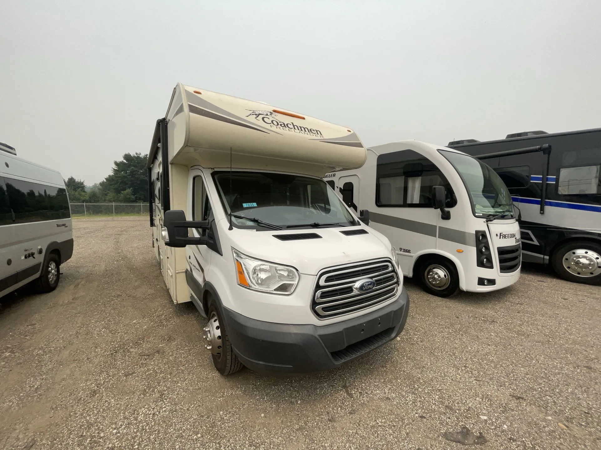 2016 Coachmen Freelander 20CB - Photo 2