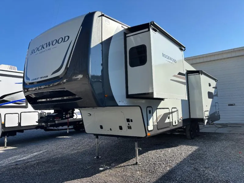 2026 Forest River Rockwood Signature R361RLS - Photo 4