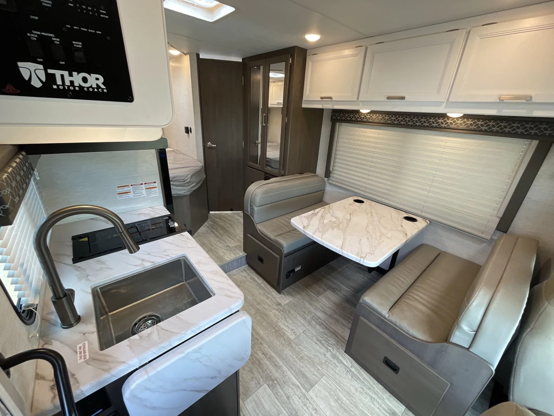2025 Thor Motor Coach Freedom Elite 21HE — living area main