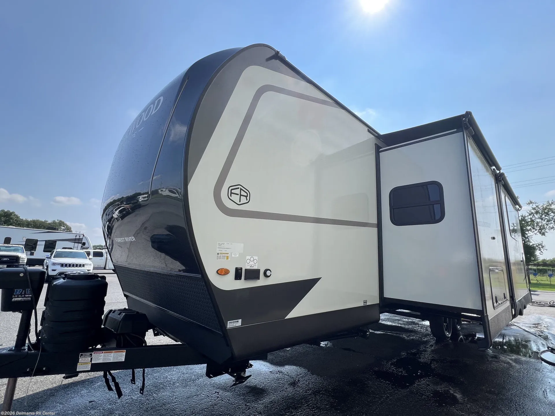 2027 Forest River Rockwood Ultra Lite 2711RK — Photo 6