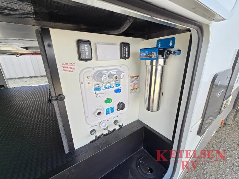 2026 Alliance RV Avenue 32RLS - Photo 3