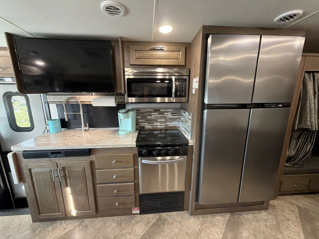 2021 Forest River Georgetown 5 Series GT5 36B5, Photos photo 39