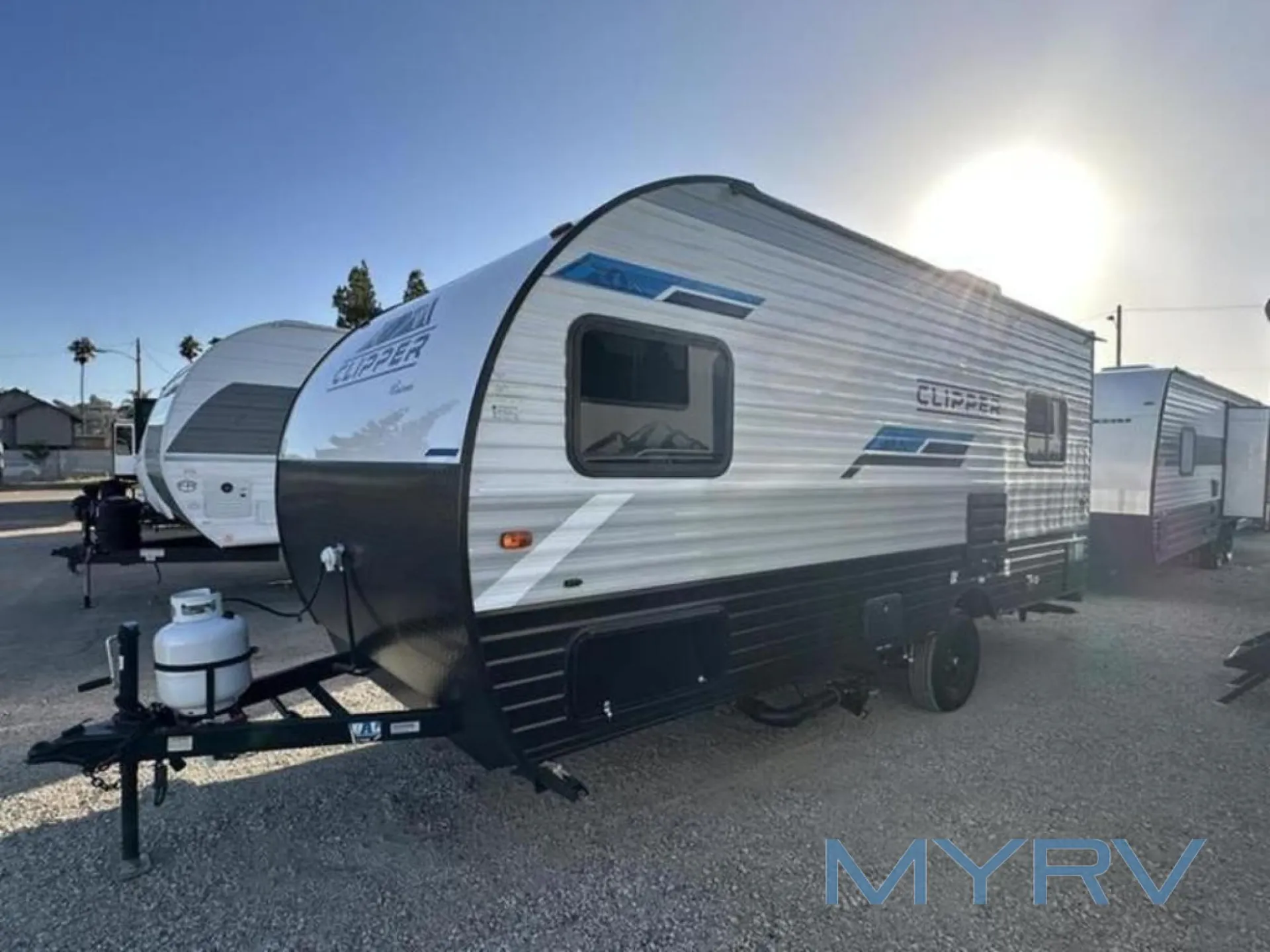 2024 Coachmen Clipper 18RL - Photo 3
