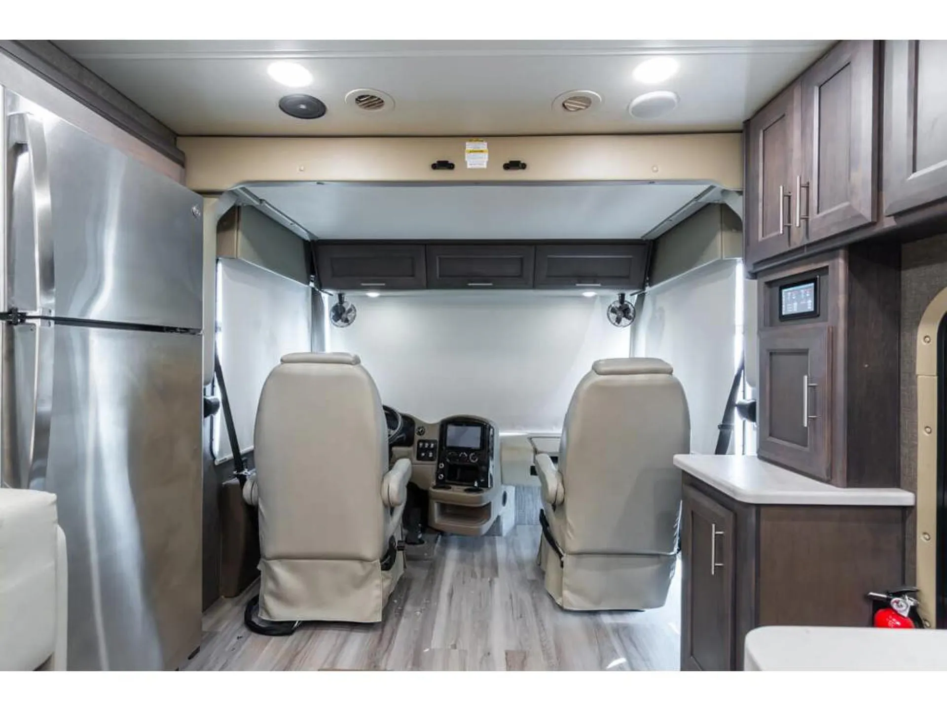 2021 Thor Motor Coach Palazzo 36.3 - Photo 4