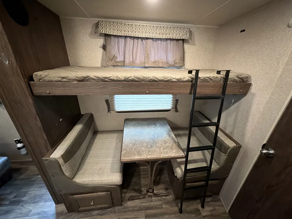 2018 Forest River Flagstaff Micro Lite 19KD, Photos photo 18