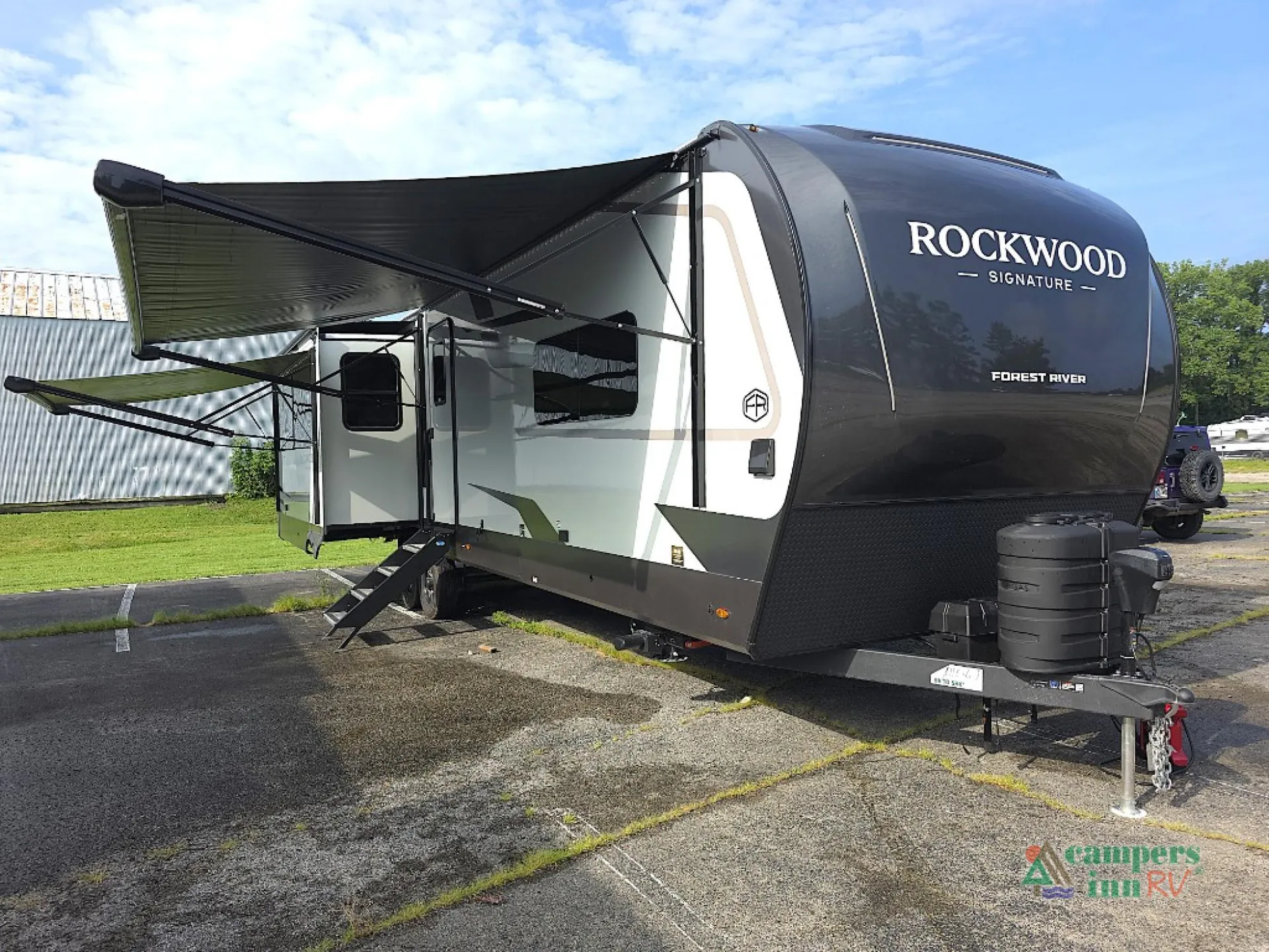 2027 Forest River RV Rockwood Signature 8392RL - Photo 4