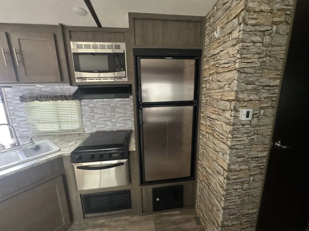 2018 Forest River RV Surveyor Legend 295QBLE, Photos photo 18