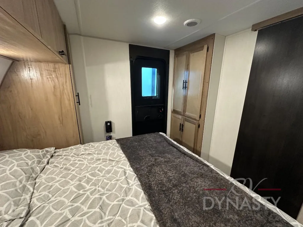 2025 Forest River Cherokee Wolf Den 306MM, Photos photo 61