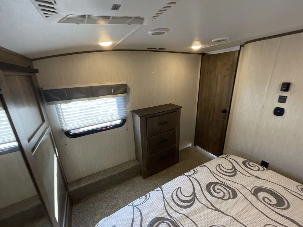2020 Forest River Sabre 36BHQ, Photos photo 30